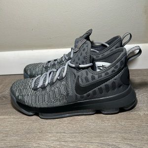 Nike ZOOM KD 9